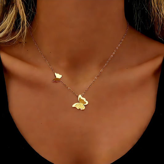 Collier avec deux papillons