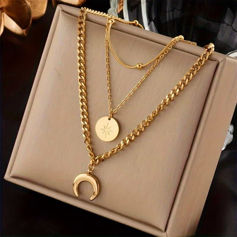 Collier doré trois rangs