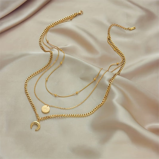 Collier doré trois rangs